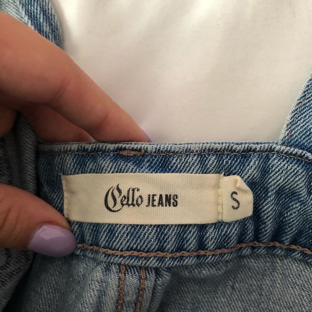 Distressed overalls - Picture 4 of 6